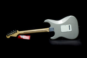Fender LTD Player Strat Inca Silver