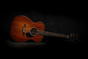 Eastman Guitars PCH1-OM Classic Orchestra Model Acoustic Guitar inc. Gig Bag